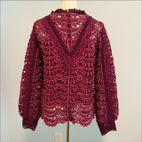 Sundance Woven Cottony Crochet Sweater Linnea, M, Matching Modal Tank, EUC - Picture 4 of 11